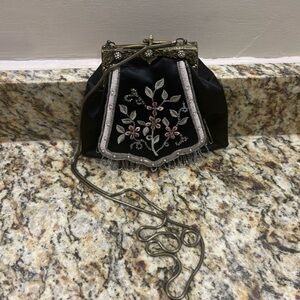 Clutch Black Floral Embroidered Evening Clutch with Chain vintage Le Regale